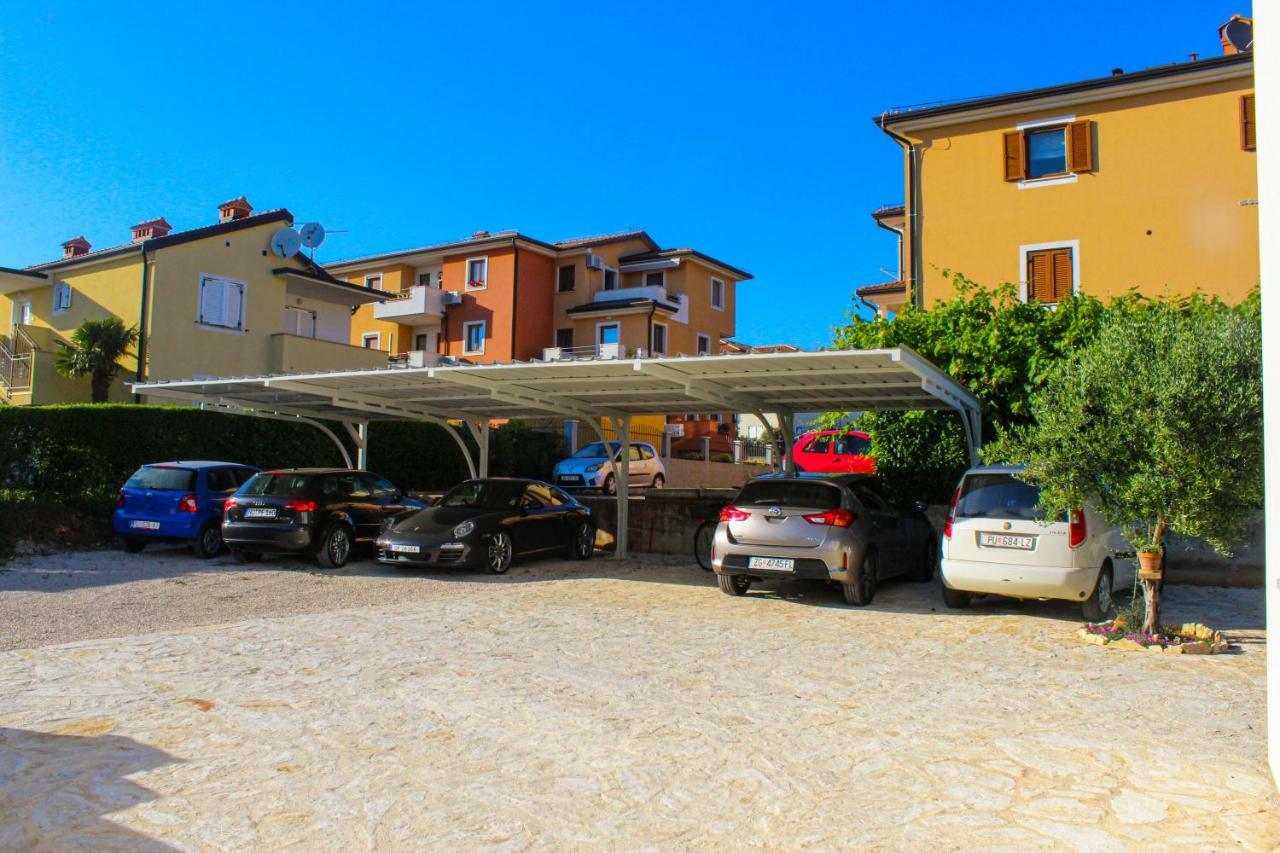 Apartments Lila Novigrad Istria エクステリア 写真